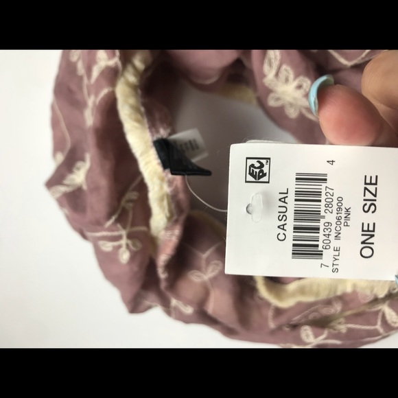 INC International pink embroidered infinity scarf - Picture 3 of 4
